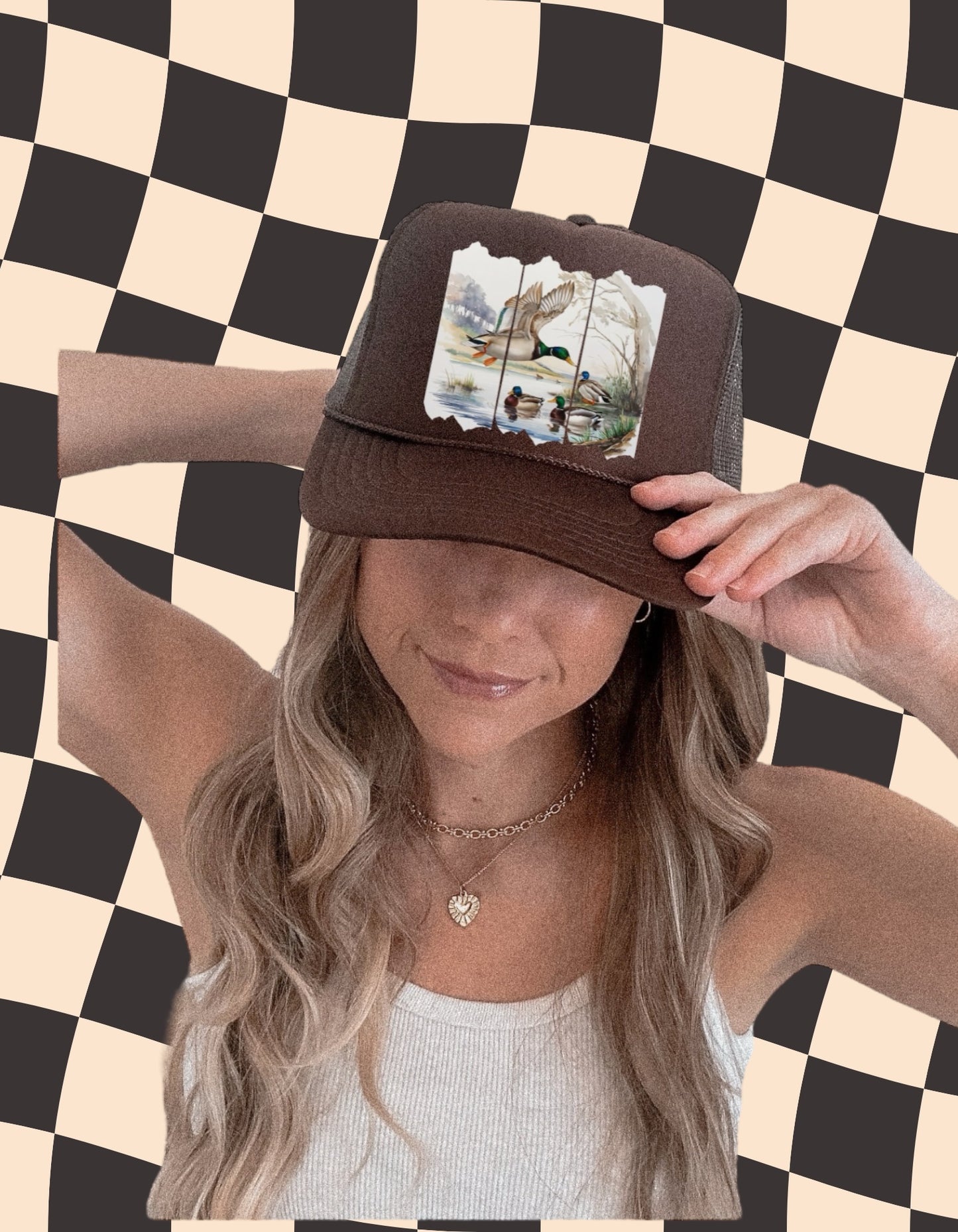 Vintage Duck Trucker Hat – Retro Mallard Patch Hat for Outdoors & Lake Days