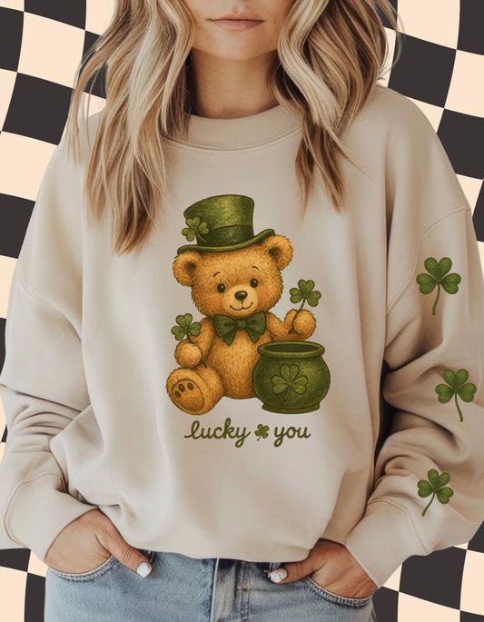 Lucky You St. Patrick’s Day Teddy Bear Sweatshirt – Vintage Clover Bear Crewneck